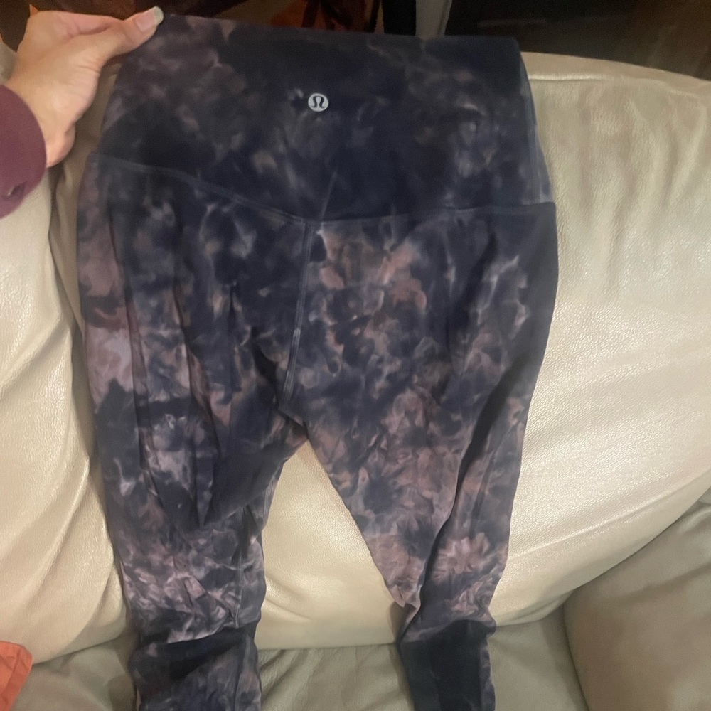 Lululemon Alvin 28 legging
